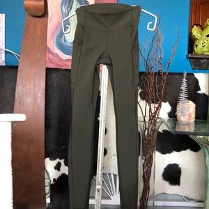 Lululemon size 2 leggings